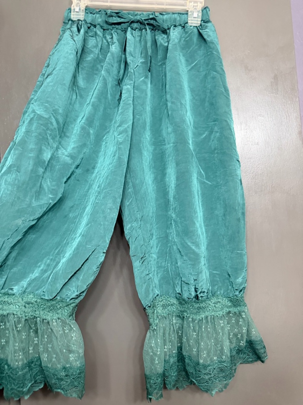 Emerald Green Cropped Lace-Hem Pants - Women's Ankle & Cropped - Picture 2 of 8